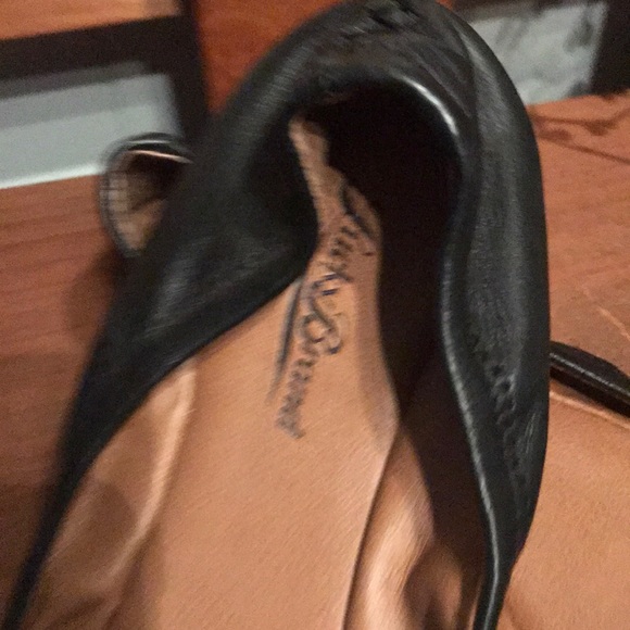 NWOT Lucky brand black slipons😎 - Picture 2 of 5